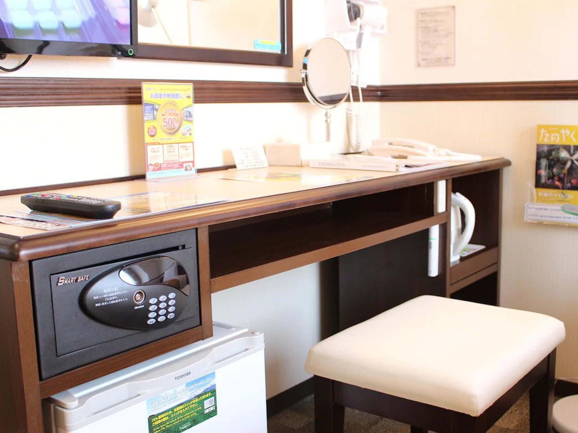 Toyoko Inn Kanazawa Kenrokuen Korimbo Екстериор снимка