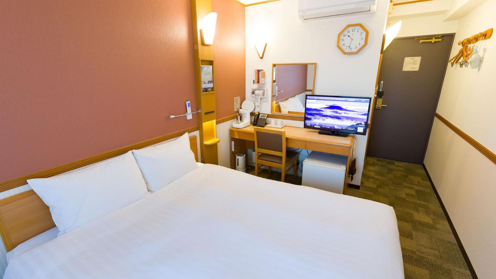 Toyoko Inn Kanazawa Kenrokuen Korimbo Стая снимка