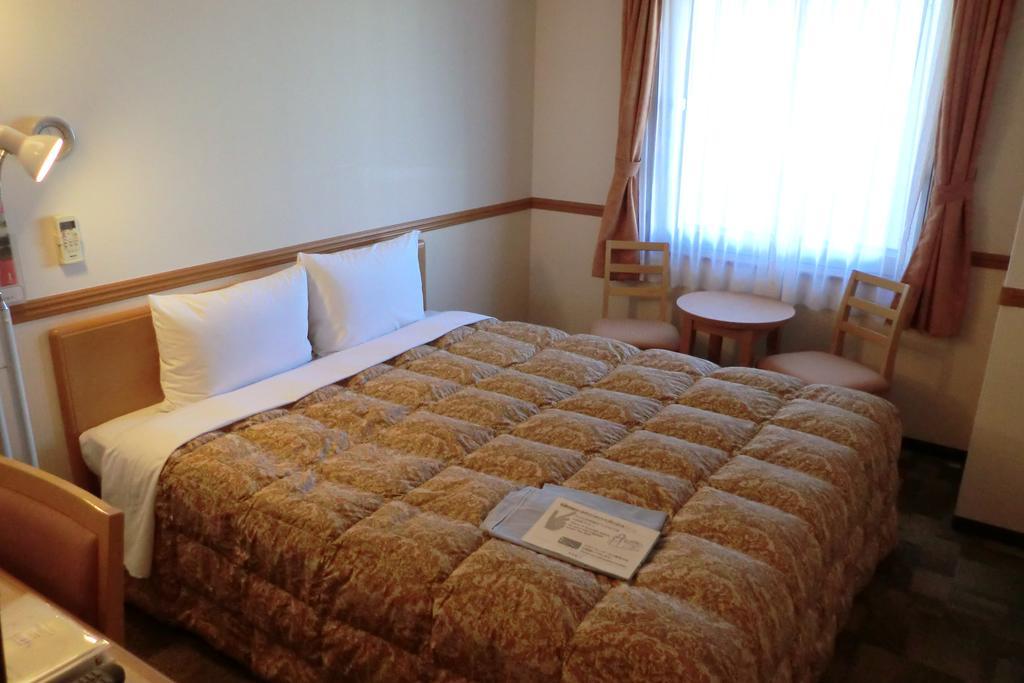 Toyoko Inn Kanazawa Kenrokuen Korimbo Екстериор снимка